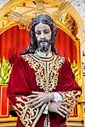 Besapiés del Santísimo Cristo Yacente (Iglesia Mayor Prioral) (El Puerto de Santa María (Cádiz). 2 de noviembre de 2013