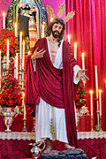 Besapiés del Santísimo Cristo Yacente (Iglesia Mayor Prioral) (El Puerto de Santa María (Cádiz). 2 de noviembre de 2013