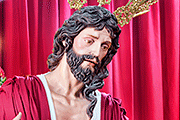 Besapiés del Santísimo Cristo Yacente (Iglesia Mayor Prioral) (El Puerto de Santa María (Cádiz). 2 de noviembre de 2013
