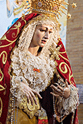 Besamanos de María Santísima del Dulce Nombre tras su Bendición el dia anterior (Bonanza - Sanlúcar de Barrameda)  (23 de febrero de 2014)