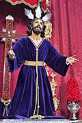 Besapiés de Nuestro Padre Jesús de la Oración en el Huerto (Iglesia de San Diego) (Sanlúcar de Barrameda - Cádiz). Domingo de Pasión. 6 de abril de 2014
