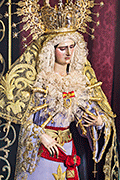 Besamanos de María Santísima de los Dolores (Iglesia de la Santísima Trinidad) (Sanlúcar de Barrameda - Cádiz). Viernes de Dolores, 11 de abril de 2014