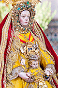 Besamanos de Nuestra Señora de la Caridad coronada, Patrona de Sanlúcar de Barrameda (Basílica Menor de Nuestra Señora de la Caridad coronada) (Sanlúcar de Barrameda - Cádiz). 31 de julio y 1 de agosto de 2014