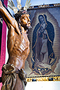 Besapiés del Santísimo Cristo de la Expiración (Iglesia de San Nicolás de Barí - Sanlúcar de Barrameda (Cádiz). 12 de septiembre de 2014