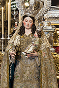 Besamanos de Santa María Reina de Todos los Santos (Iglesia de la Santísima Trinidad - Sanlúcar de Barrameda (Cádiz) - 1 de noviembre de 2014