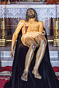 Besapiés del Santísimo Cristo de la Caridad (Capilla de San Juan Bautista - Rota (Cádiz) - 1 de noviembre de 2014