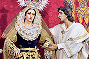 Besamanos de María Santísima de la Salud (Iglesia de la Divina Pastora de las Almas) (San Fernando - Cádiz). 6 de abril de 2014