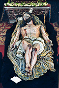 Besapiés del Santísimo Cristo Yacente (Iglesia Conventual de la Victoria) (Puerto Real - Cádiz). 30 de marzo de 2014