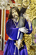 Besapiés de Nuestro Padre Jesús Nazareno (Iglesia de Jesús Nazareno) (Chiclana de la Frontera - Cádiz). Viernes de Dolores, 11 de abril de 2014