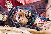 Besapiés del Santísimo Cristo del Perdón (Ermita de Santa Ana) (Chiclana de la Frontera - Cádiz). Viernes de Dolores, 11 de abril de 2014