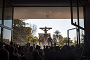Traslado de las Sagradas Imágenes Titulares de la Hermandad de la Vera-Cruz al colegio de los Marianistas para la celebración de los Cultos Cuaresmales (Jerez de la Frontera (Cádiz). 16 de marzo de 2014.
