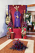 Besapiés de Nuestro Padre Jesús Cautivo tras su Bendición (9 de febrero de 2014)