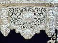 Detalle de los respiraderos del paso de palio de Nuestra Señora de la Estrella