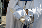 Venia portada por el diputado del Paso de Palio de Nuestra Señora de la Estrella