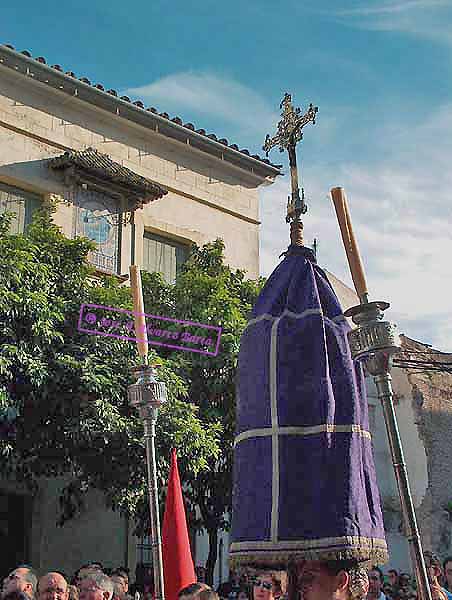 Cruz Parroquial con manga barroca de la Hermandad de la Cena