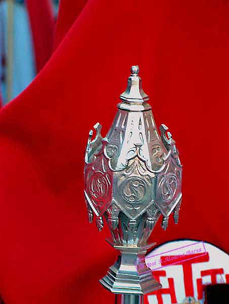 P&eacute;rtiga del nazareno que porta el Libro de Reglas de la Hermandad de la Cena