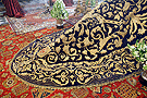 Detalle de los bordados del manto de salida de Santa María de la Paz