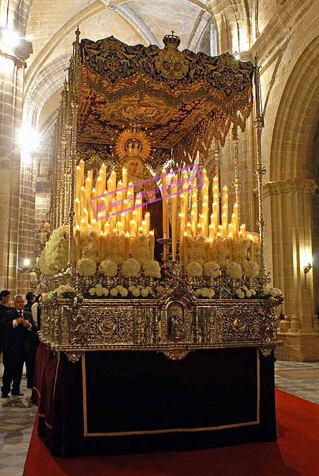 Paso de María Santísima de la Candelaria