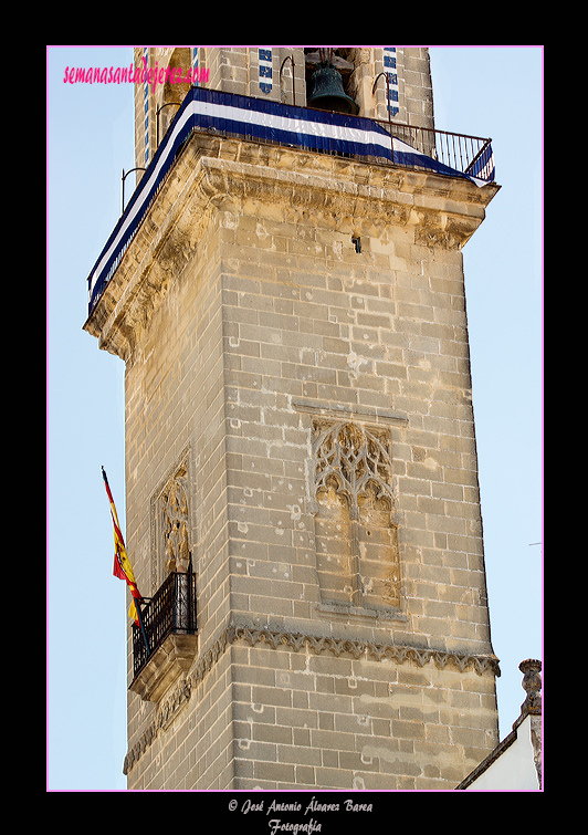 Primer cuerpo de la torre-campanario de la Santa Iglesia Catedral