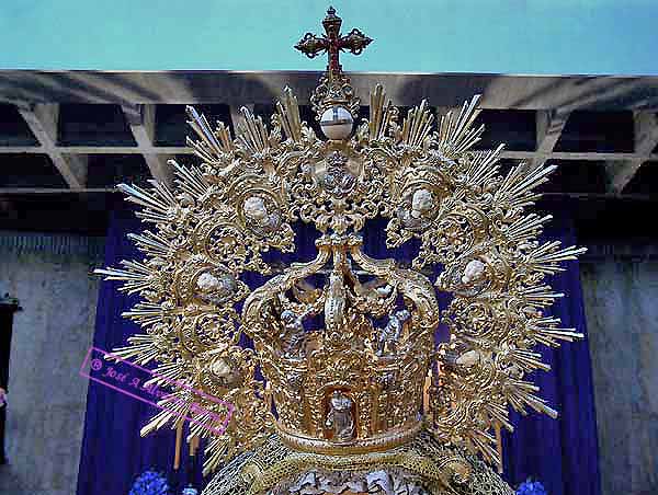 Corona de Mar&iacute;a Sant&iacute;sima de la O