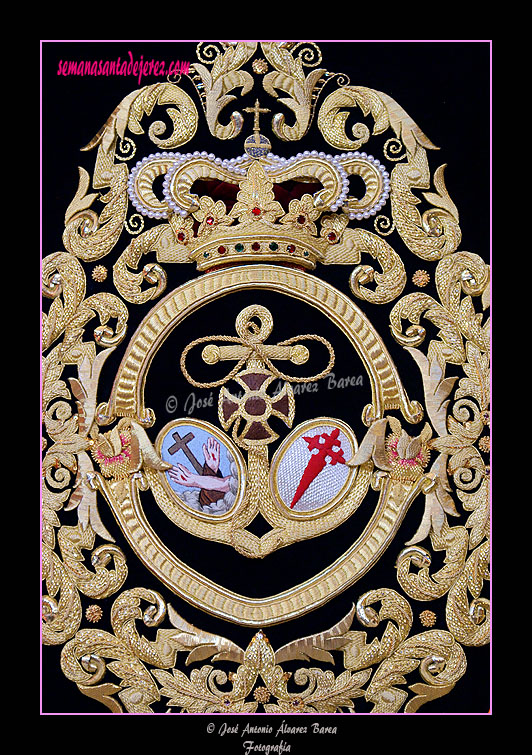 Escudo de la Hermandad de la Defensión