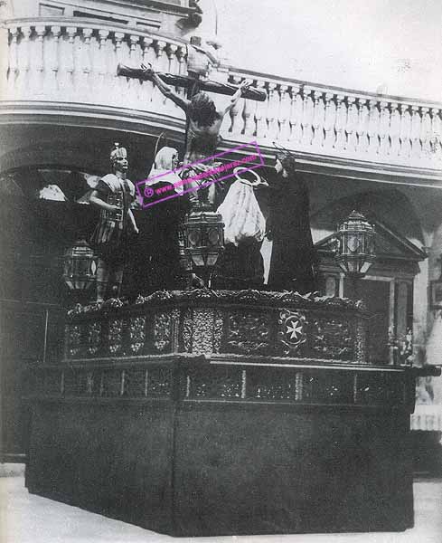 Antiguo Paso del Santisimo Cristo del Amor en los años 40 en San Juan de los Caballeros