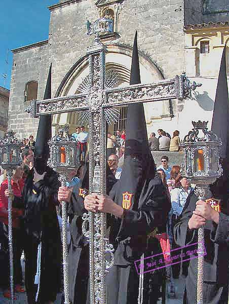 Cruz Gu&iacute;a de la Hermandad de las Tres Ca&iacute;das