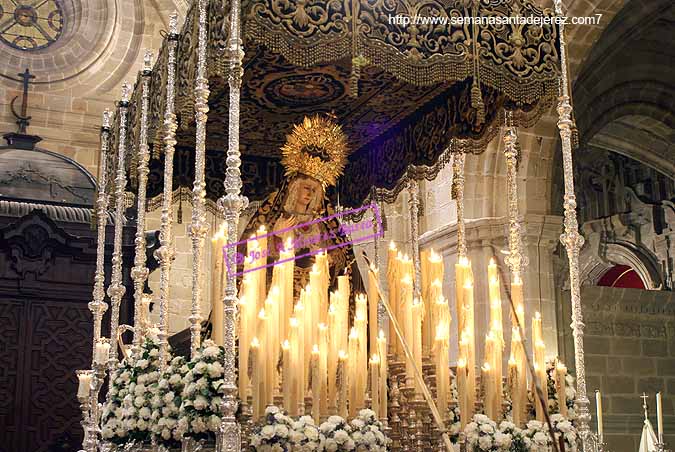 Paso de Palio de María Santísima de los Dolores
