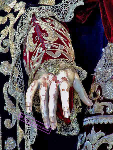 Mano derecha de Mar&iacute;a Sant&iacute;sima de los Dolores