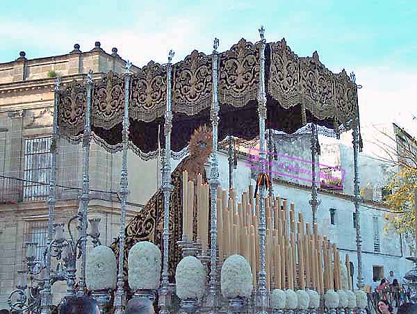 Paso de Palio de Mar&iacute;a Sant&iacute;sima de los Dolores