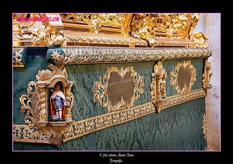 Detalle del respiradero del paso de Misterio del Santísimo Cristo de la Esperanza (Vera-Cruz)