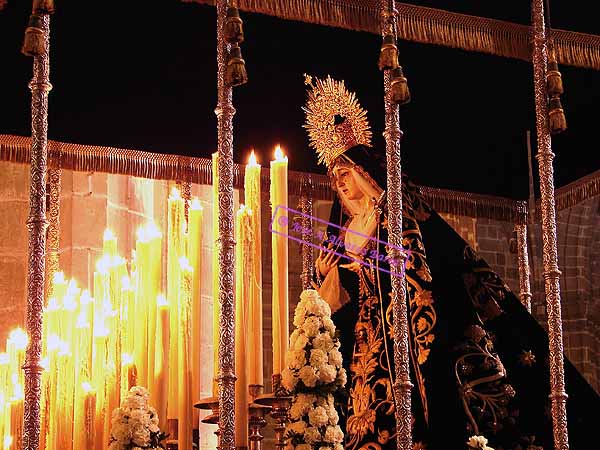 Paso de Palio de Nuestra Señora de las Lágrimas 