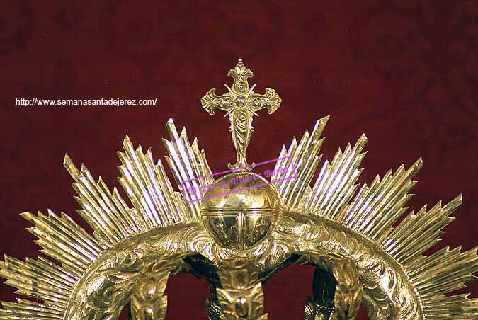 Rafaga y Cruz que remata la Corona de Nuestra Señora de las Lágrimas