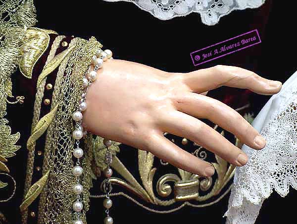Mano derecha de Mar&iacute;a Sant&iacute;sima de Gracia y Esperanza