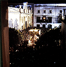 Nuestra Señora del Mayor Dolor. Recogida en Plaza de la Asunción. Año 1998 (Foto: Eduardo Pereiras)