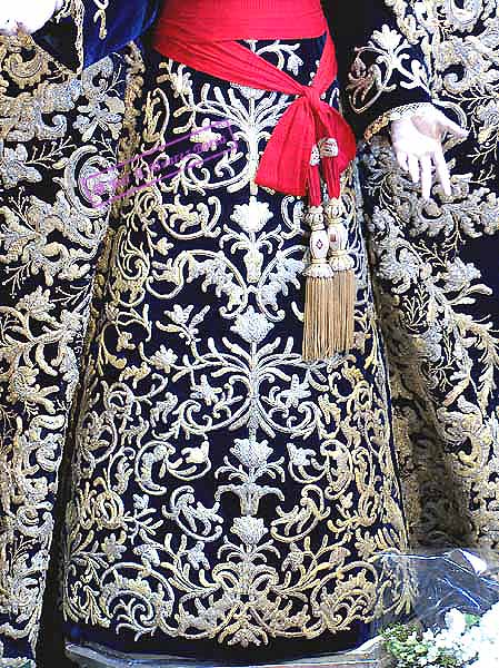 Saya de estilo isabelino de Nuestra Señora del Mayor Dolor