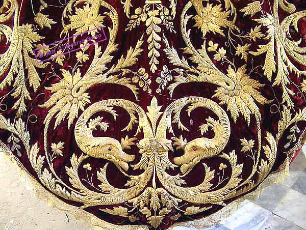 Detalle del manto de salida de Nuestra Señora del Mayor Dolor