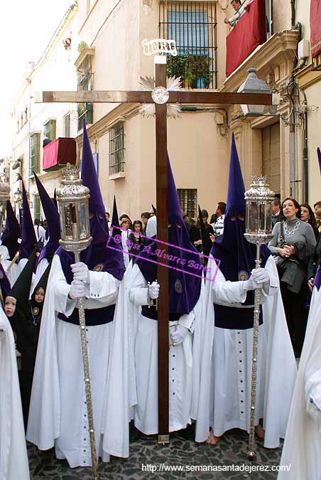 Cruz de Guía de la Hermandad del Mayor Dolor