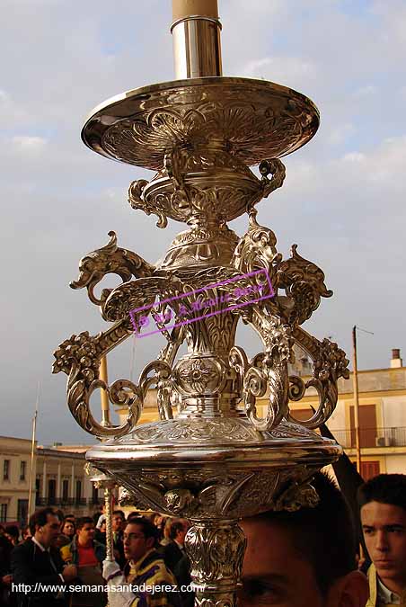 Cirial del Cortejo de Palio de la Hermandad del Mayor Dolor