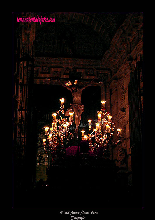 Paso del Santo Crucifijo de la Salud