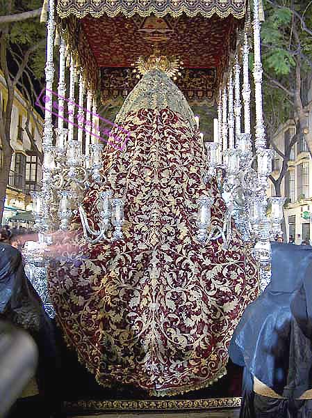 Manto de salida de Mar&iacute;a Sant&iacute;sima de la Encarnaci&oacute;n 