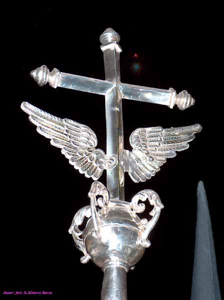 Remate del asta del Guión Sacramental de la Hermandad del Santo Crucifijo de la Salud