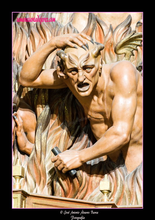 Demonio (La Batalla de los Ángeles - Retablo Mayor de la Iglesia de San Miguel)