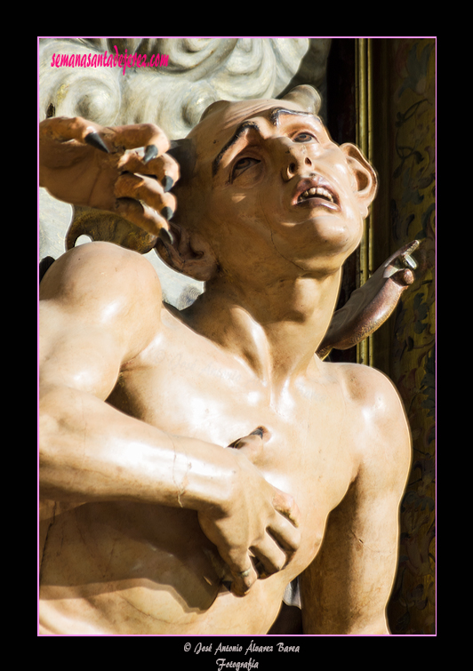 Demonio (La Batalla de los Ángeles - Retablo Mayor de la Iglesia de San Miguel)
