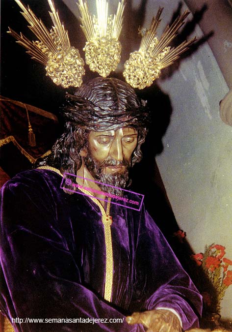 Besamanos de Nuestro Padre Jesus de la Via Crucis a mitad de la década de los setenta del siglo XX (Foto: Jose Luis Cruz Molins)