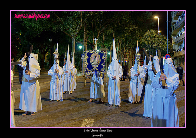 Presidencia del Simpecado de la Hermandad de las Cinco Llagas