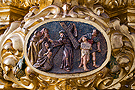 Segunda cartela del lateral derecho de la canastilla del Paso de Nuestro Padre Jesús de la Vía-Crucis - 8º Estación: Jesús consuela a las hijas de Jerusalén