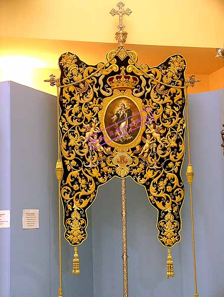 Simpecado de la Hermandad de la Yedra 