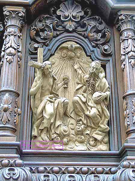 Cartela de la Sant&iacute;sima Trinidad del frontal del paso del Sant&iacute;simo Cristo del Perd&oacute;n