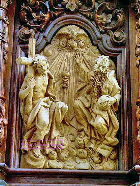 Cartela de la Sant&iacute;sima Trinidad del frontal del paso del Sant&iacute;simo Cristo del Perd&oacute;n